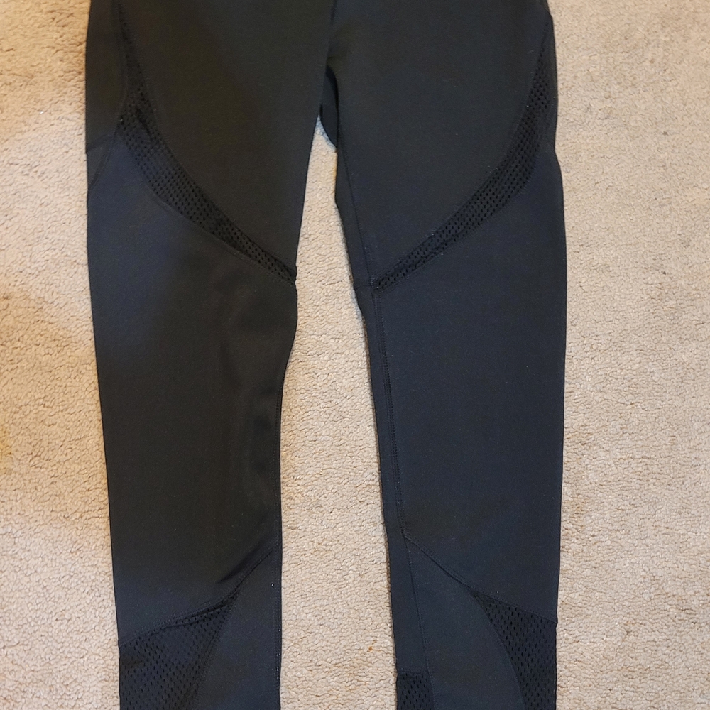 POP Fit Black Leggings with Mesh Panels